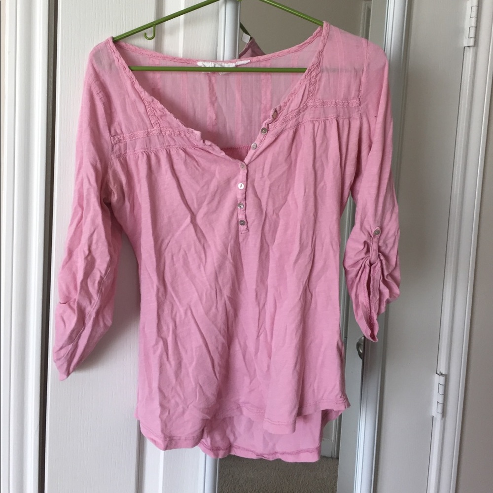 Light pink 3/4 length shirt