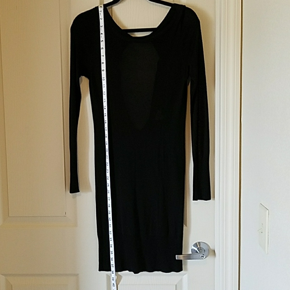 NWOT FRENCHI peep-hole back sweater dress! Sz L
