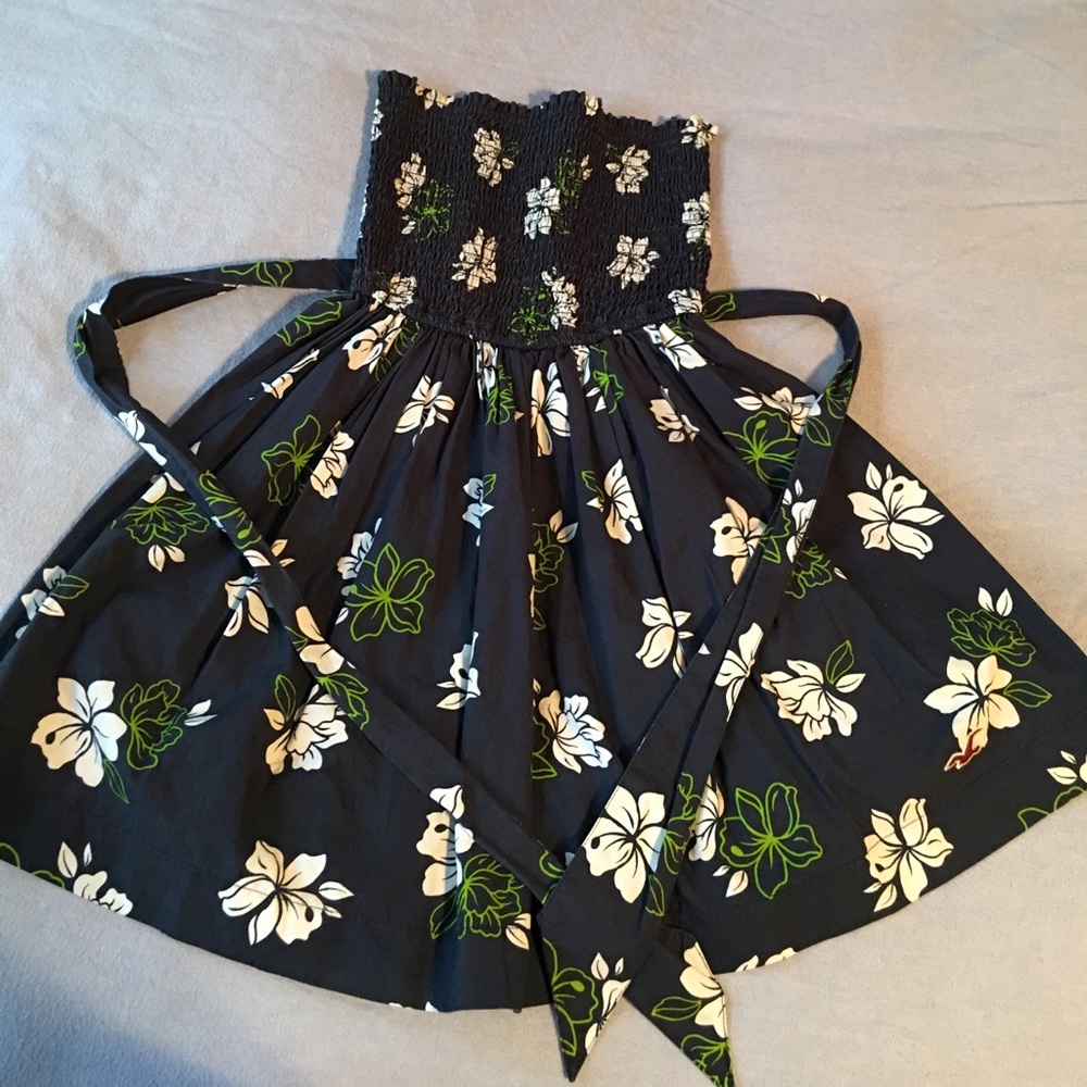 Navy floral Hollister dress
