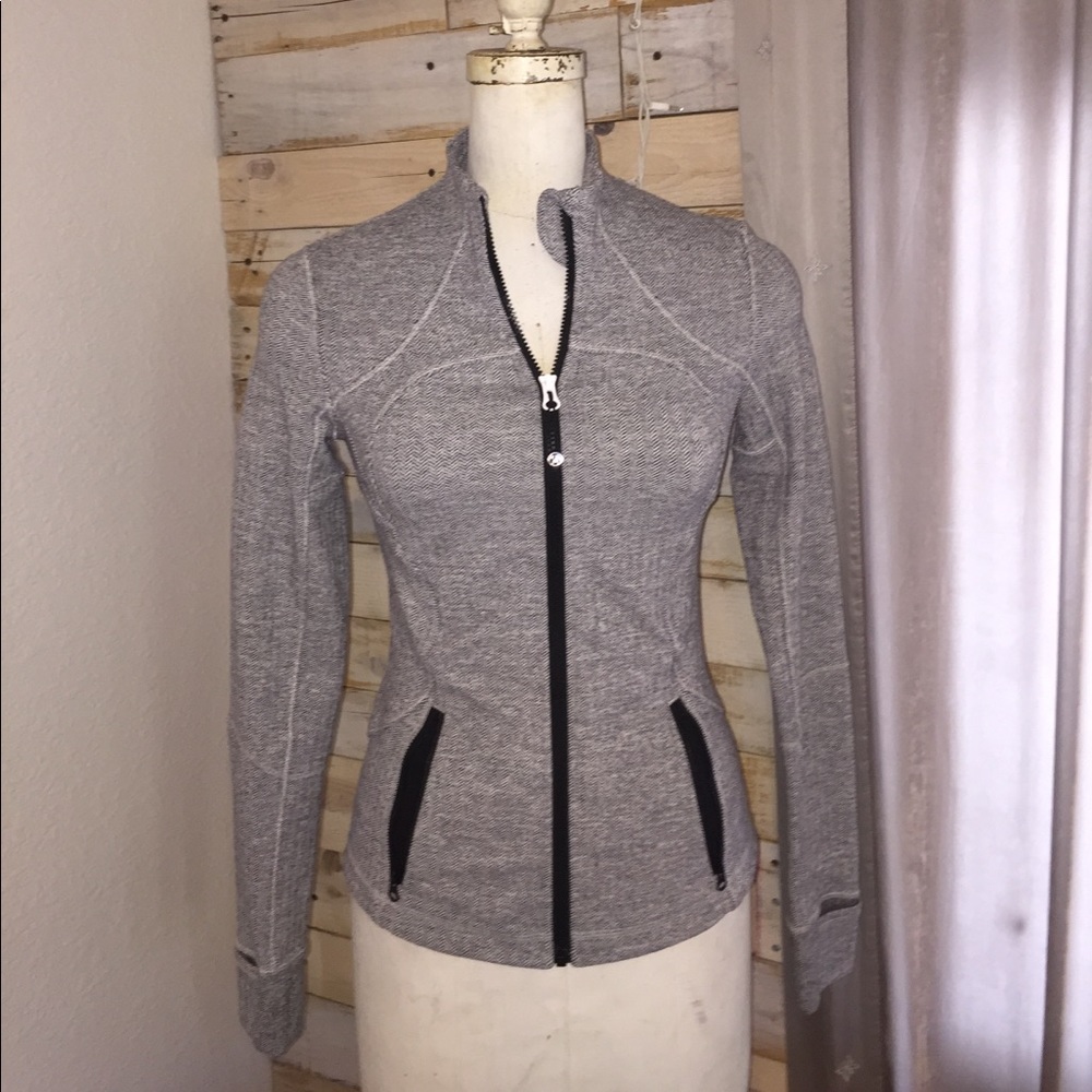 lululemon grey jacket