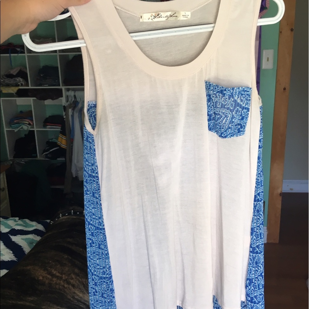 Pink and blue print tank