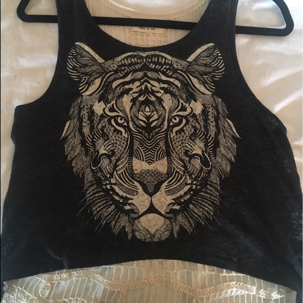 Tiger crop top.