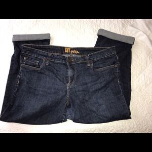 Capri, cuffed Kut from the Kloth jeans.