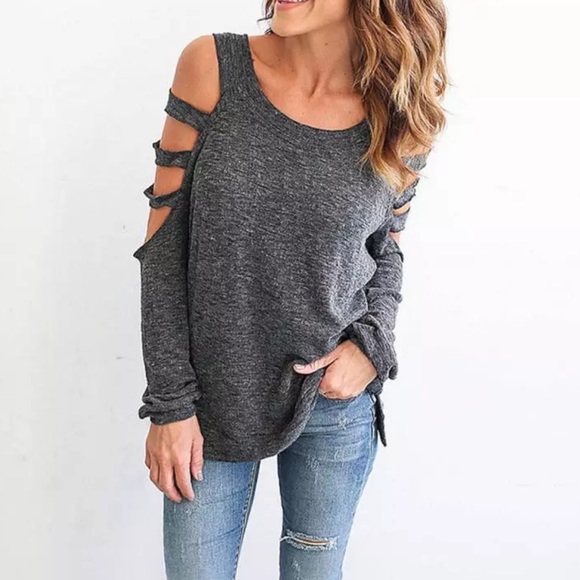 Tops - NWOT Sliced Sleeve Cold Shoulder Top