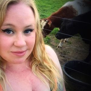 Meet your Posher, Abbie