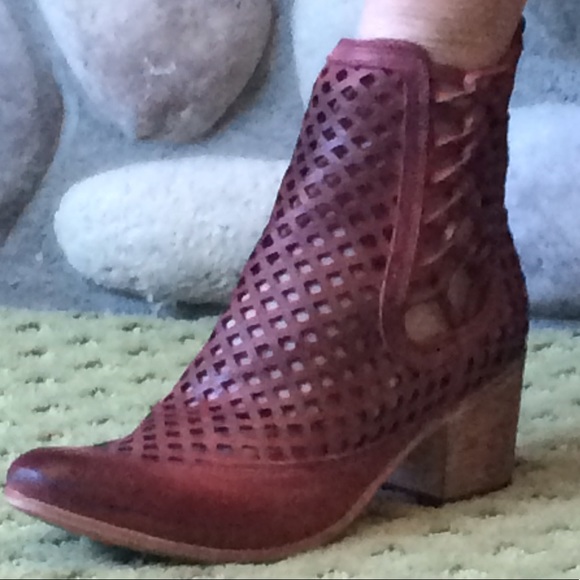🍃💕HP Steve Madden Freebird Leather Lazor Bootie - Picture 6 of 8
