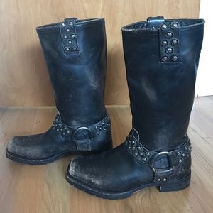 FRYE Distressed Harness about with studs