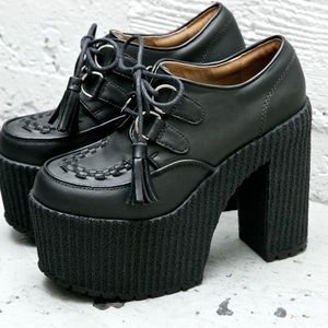 Current Mood Creep Queen platform US 8