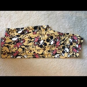 Lularoe TC Disney Leggings