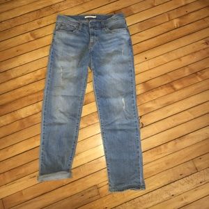 Levi's Cropped Light Wash Boyfriend Jeans