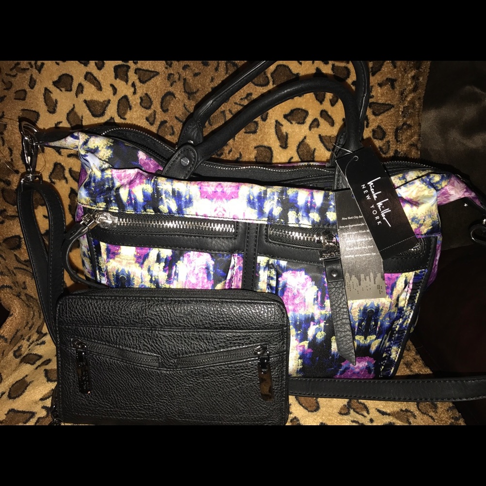 NICOLE MILLER TOTE WITH MATCHING WALLET/WRISTLET