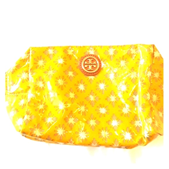 Tory Burch Handbags - Tory Burch cosmetic Bag