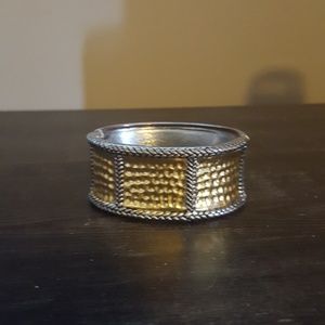 Premier design bangle