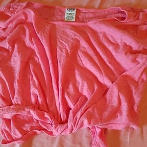 Tee with lace and ties up