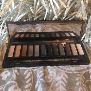 Urban Decay Naked Smoky Palette