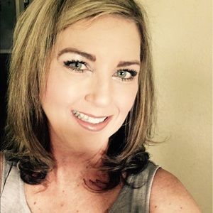 Meet your Posher, Candice