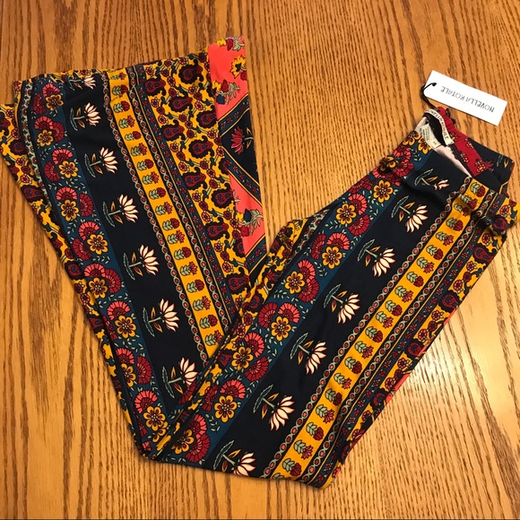 Novella Royale Janis Bell Bottom Red Ethnic Floral - Picture 4 of 8