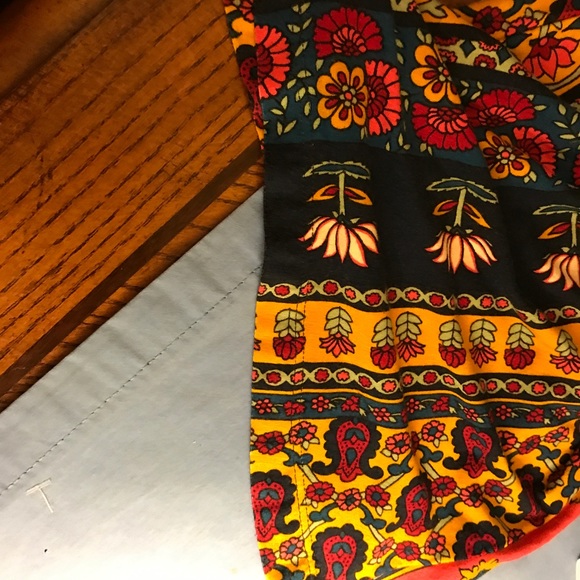 Novella Royale Janis Bell Bottom Red Ethnic Floral - Picture 7 of 8