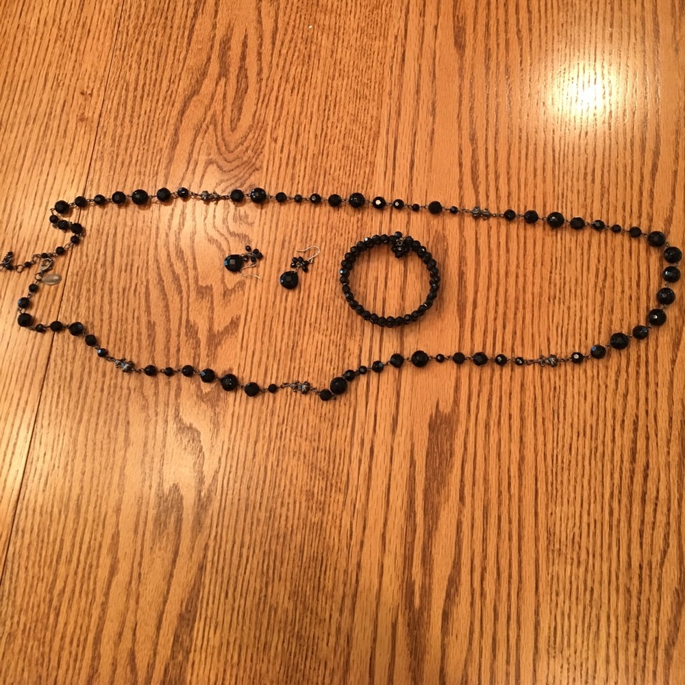 White House Black Market jewelry set