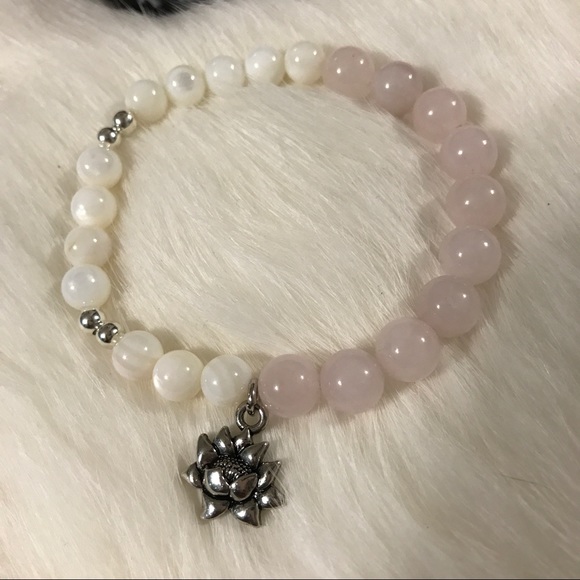 Handmade Natural Rose Quartz Lotus Bracelet - Picture 2 of 5