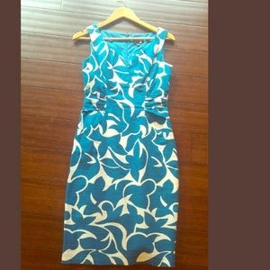 Adrianna Papell size 4 sleeveless dress