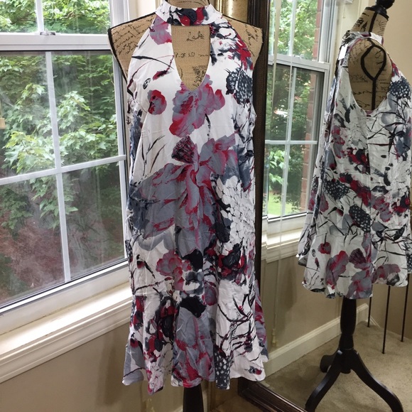 🎉LAST ONE!!! 💝choker style fully lined dress! - Picture 2 of 8