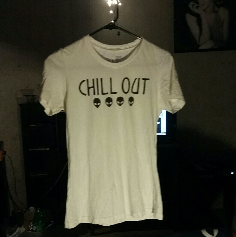 chill out alien shirt