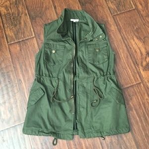 GREEN UTILITY/MILITARY VEST