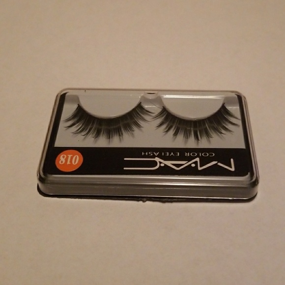 Accessories - Mac Beauty Eyelashes