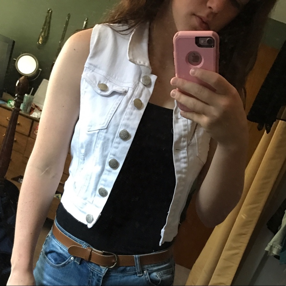 White vest!  Lace "V" back!