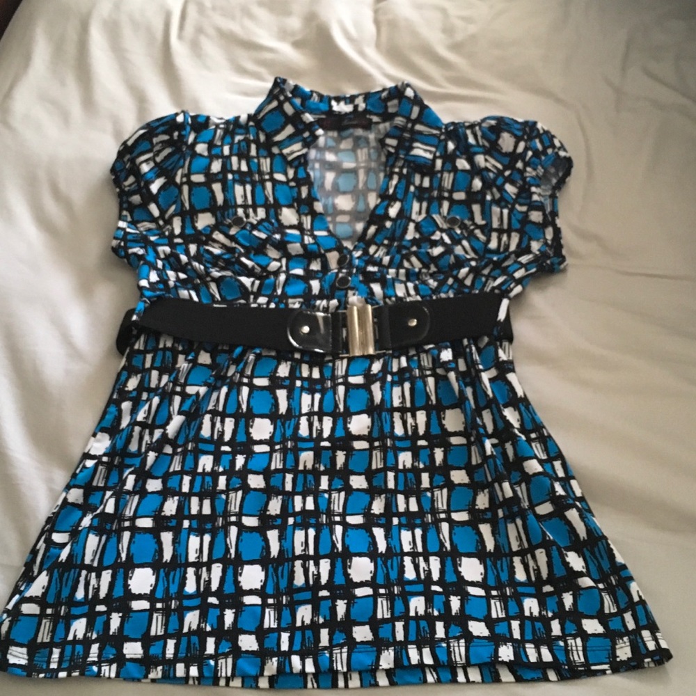 Heart Soul Size Medium Collared shirt