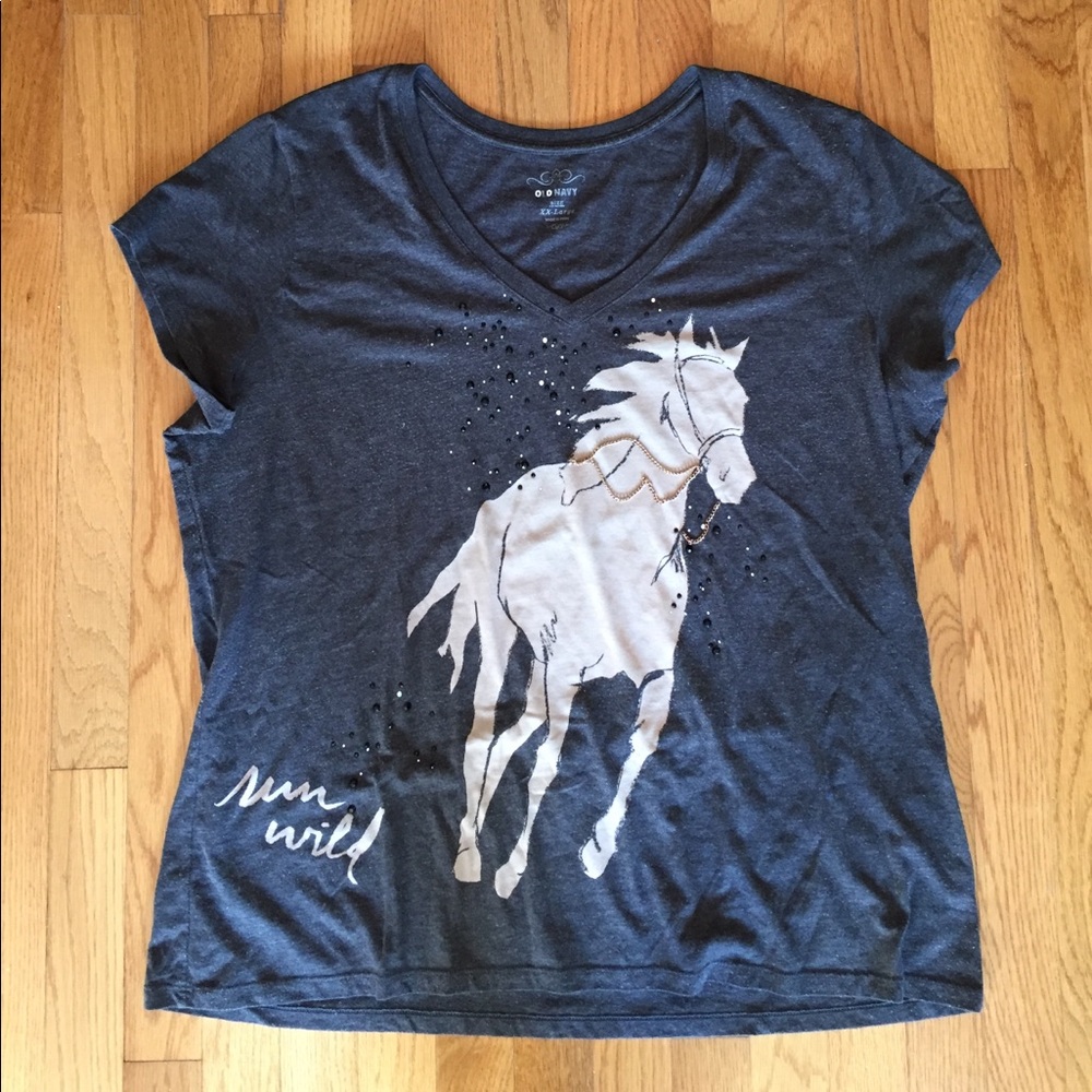 Old Navy "run wild" T-shirt
