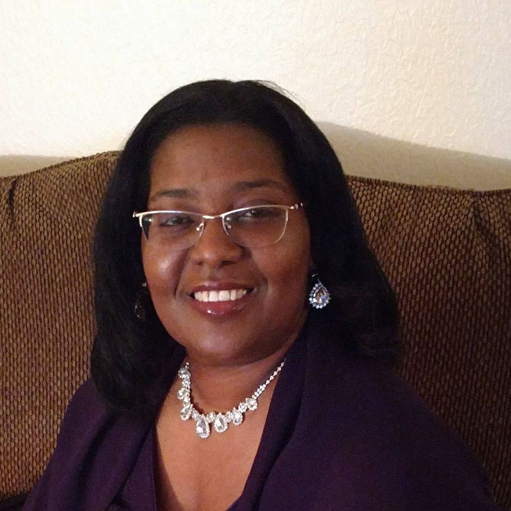 Meet your Posher, Deidra