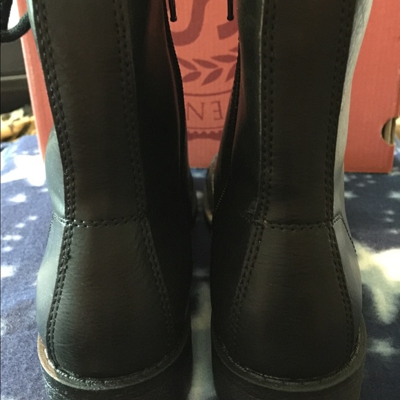 NIB SO Invite Women's Lace up Combat Boots; SZ 6 - Picture 5 of 7