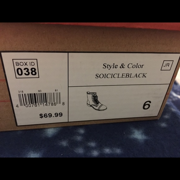 NIB SO Invite Women's Lace up Combat Boots; SZ 6 - Picture 7 of 7