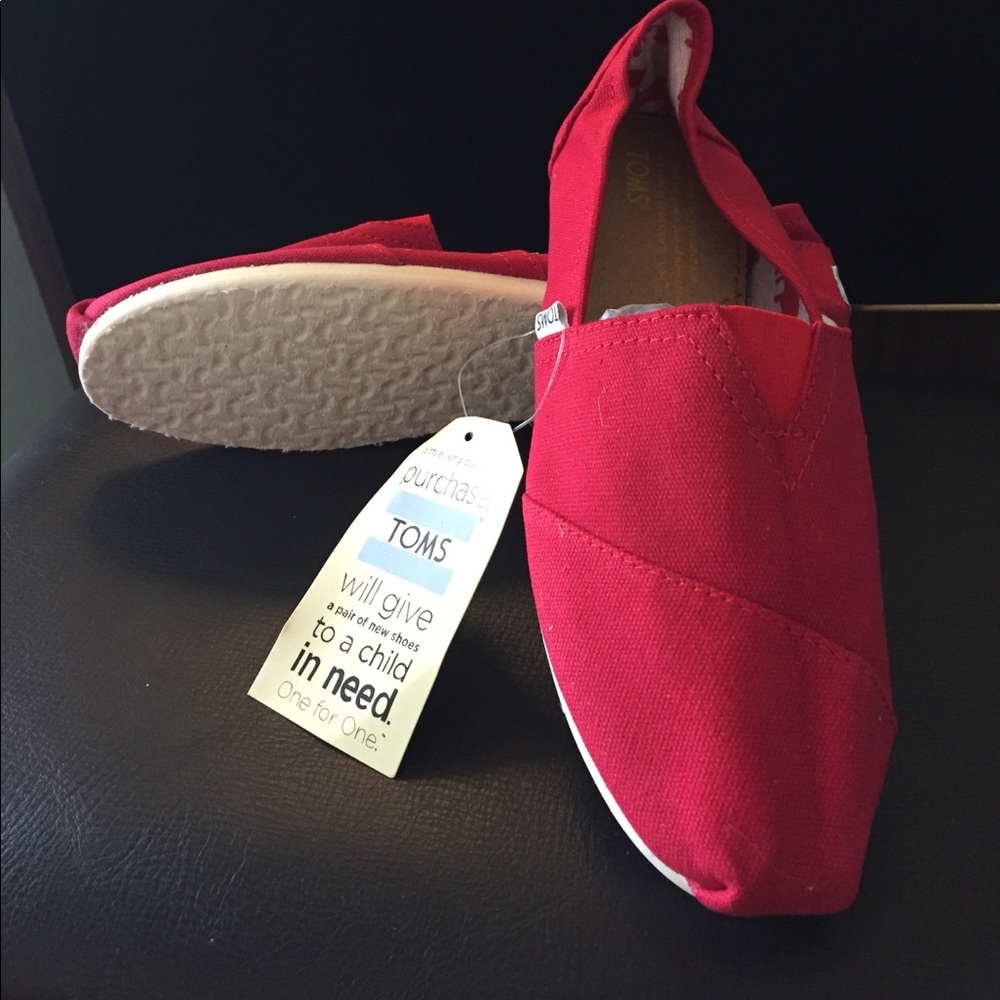 Tom's - Red Flats