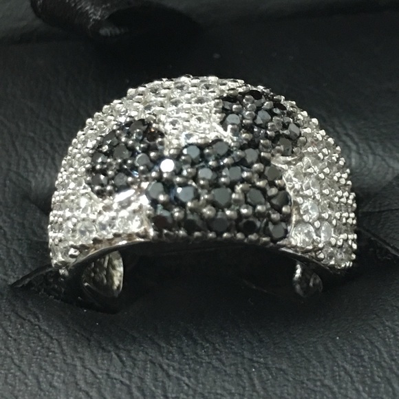 Disney Jewelry - 🌈SALE🌈🌈Disney Mickey Ring5