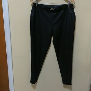Faux leather jeggings with back pockets sz Large