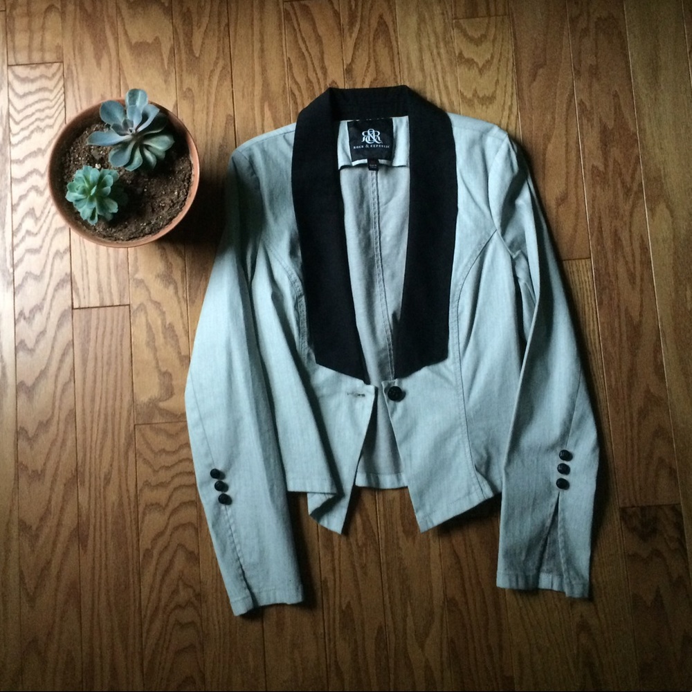 ✨Rock & Republic Light Grey Blazer✨