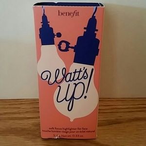 Watt's up facial highlighter