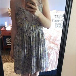 LC Lauren Conrad Dresses - Gorgeous LC Lauren Conrad Floral Print Dress LC Lauren Conrad Dresses - Gorgeous LC Lauren Conrad Floral Print Dress