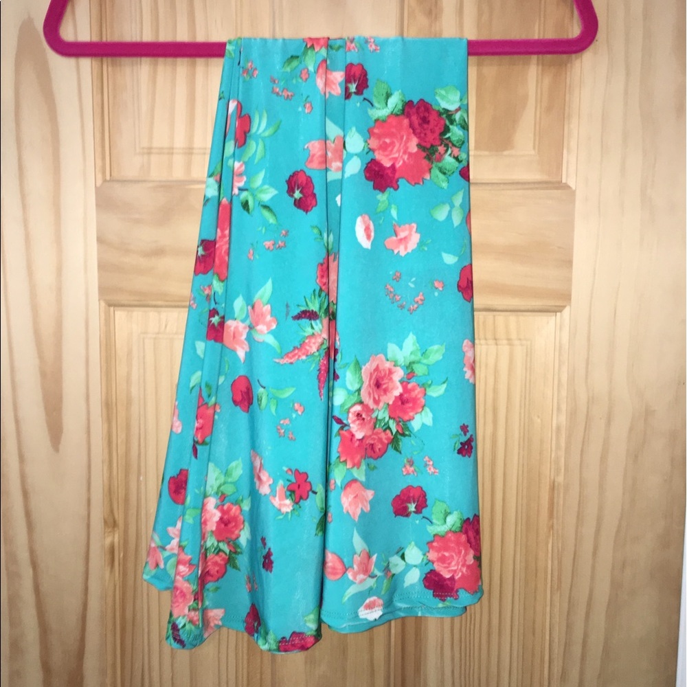 LulaRoe Azure floral skirt