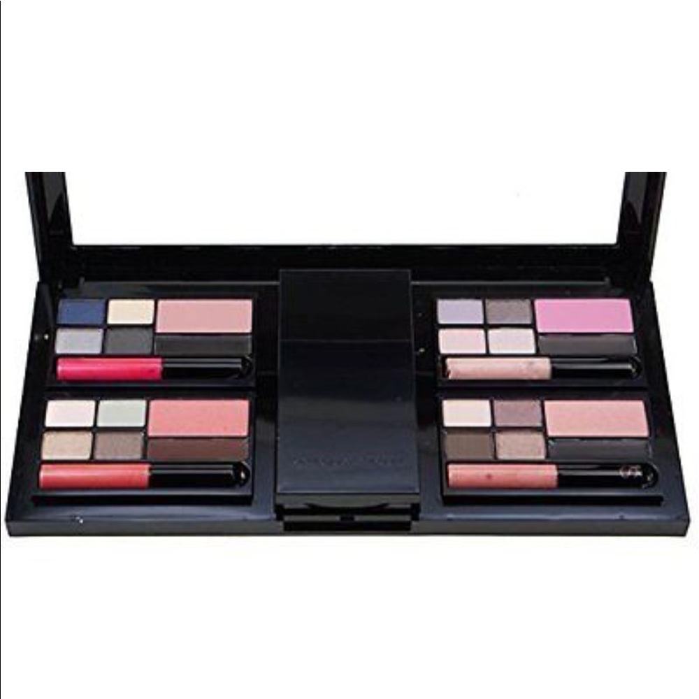 Victoria's Secret Angels On The Go Makeup Kit