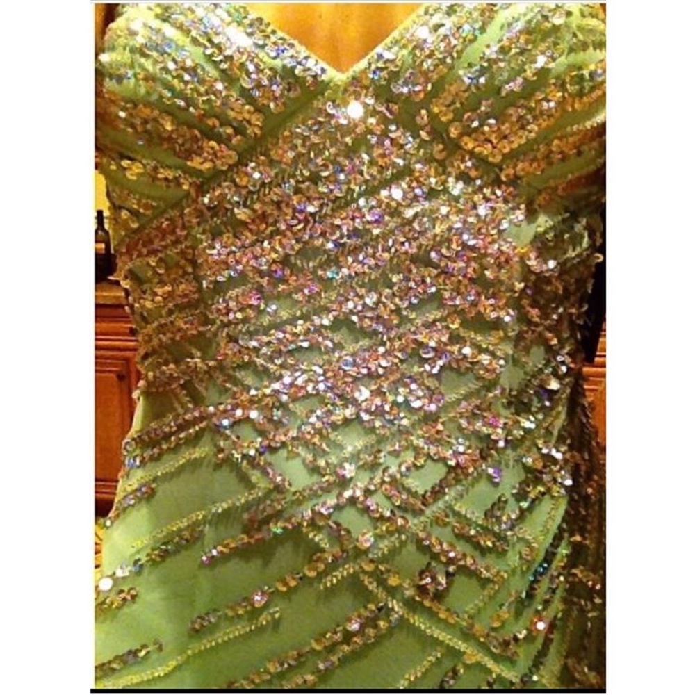 Prom dress - Picture 3 of 5