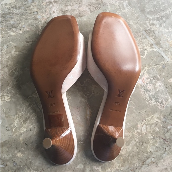 ❌SOLD❌Louis Vuitton Monogram Mini Lin Kitten Heels - Picture 5 of 5