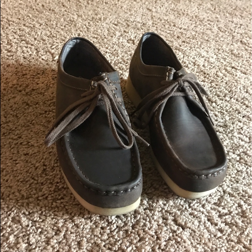 Clarks wallabees loafers