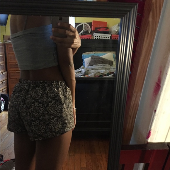 Shorts - Picture 4 of 4