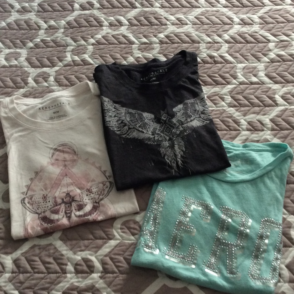 SOLD…Aero Lot of 3 T-Shirts Great Condition