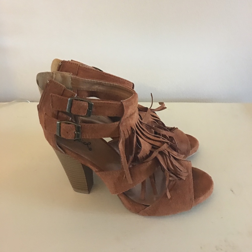 Quipid Fringe Heels