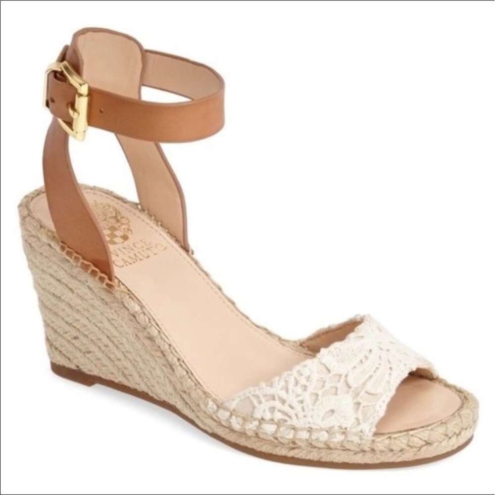 Vince camuto Tesa size 7! Ankle strap wedges!